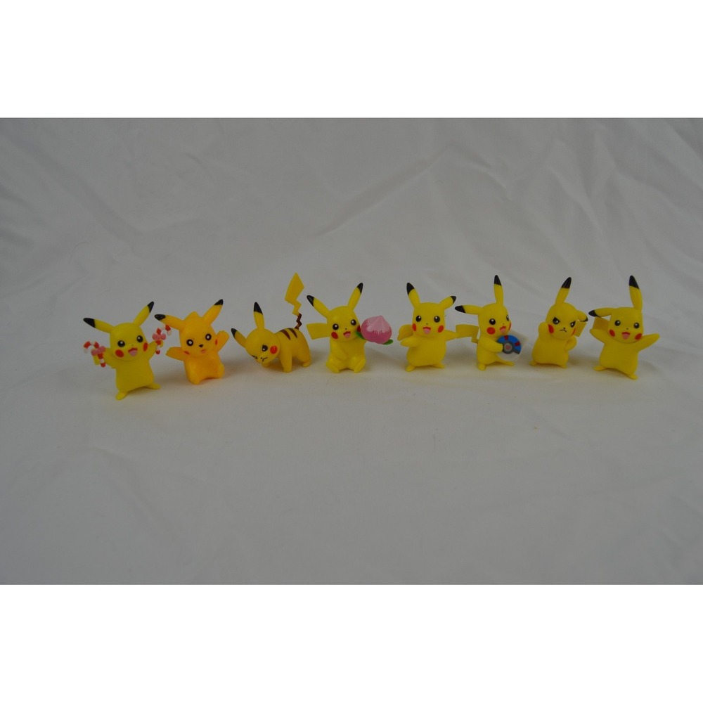 Pokemon Mini Figures 8 Piece Pikachus